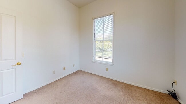 Building Photo - 1763 Santa Barbara Ave