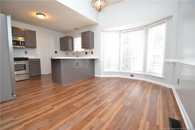 Building Photo - 4208 Loon Ln