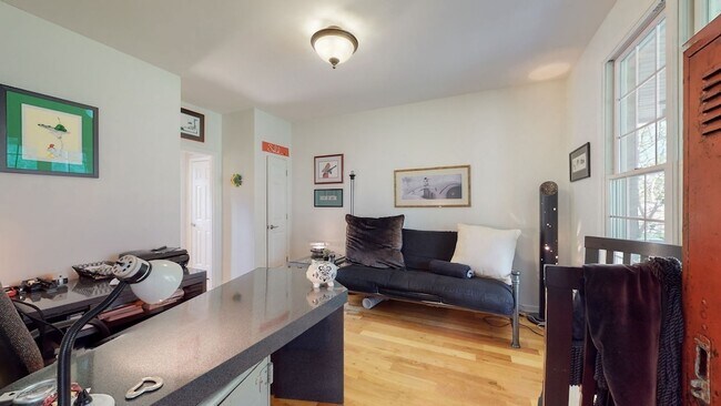 Building Photo - 8745 Old Charlotte Pike