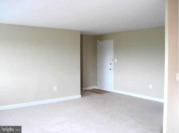 Building Photo - 1200 S Arlington Ridge Rd