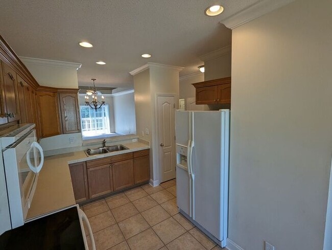 Building Photo - 3BD/2BA Townhome w/ Garage in Oak Ridge