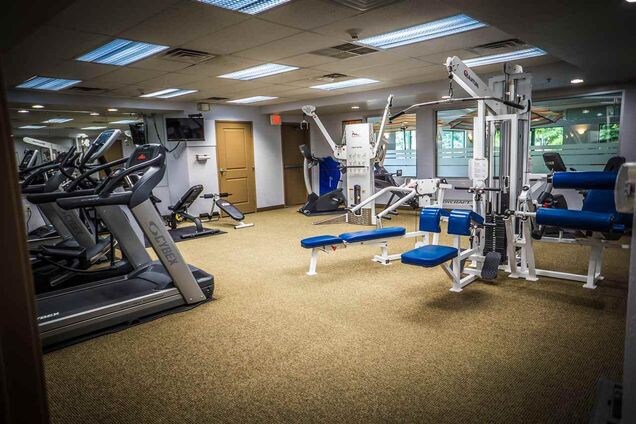 Building Photo - 400 N Richmond St