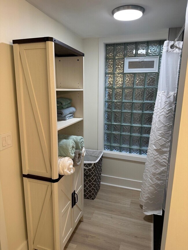 Building Photo - 1605 US-1