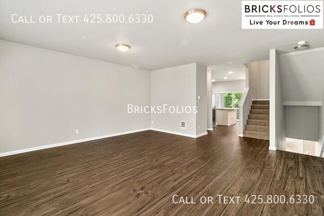 Building Photo - Beautiful Townhome For Rent in Olympia
