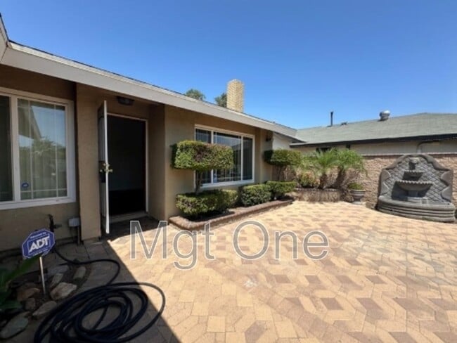 Building Photo - 23672 Suncrest Ave