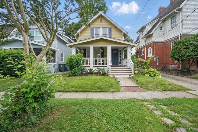 Primary Photo - 535 37th St