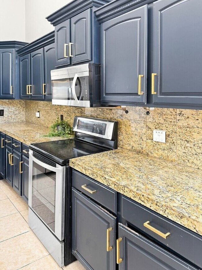 Building Photo - 4 Bedroom Home in the Heart of Ahwatukee for Rent