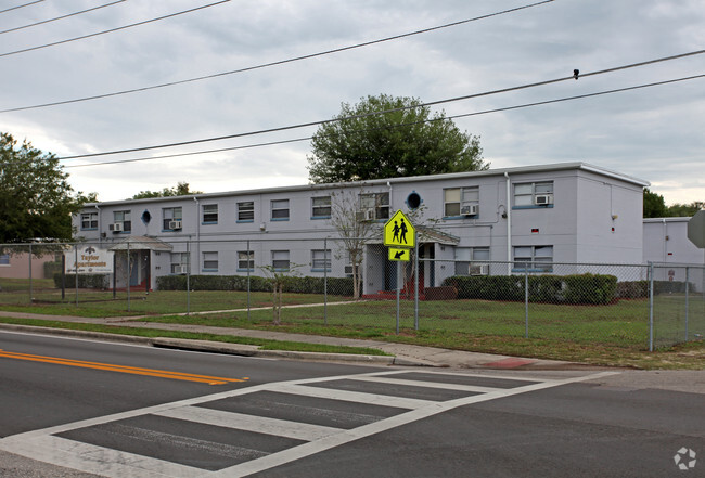 Building Photo - Taylor Apartments