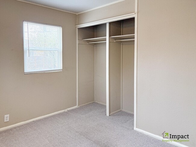 Building Photo - 403 Burlington Ave