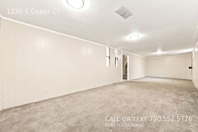 Building Photo - 1230 S Chase Ct
