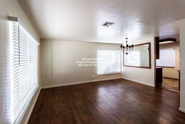 Building Photo - 2745 Princeton Ave