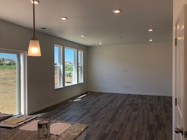 Building Photo - Beautiful Home in Frederick with Solar Panels!