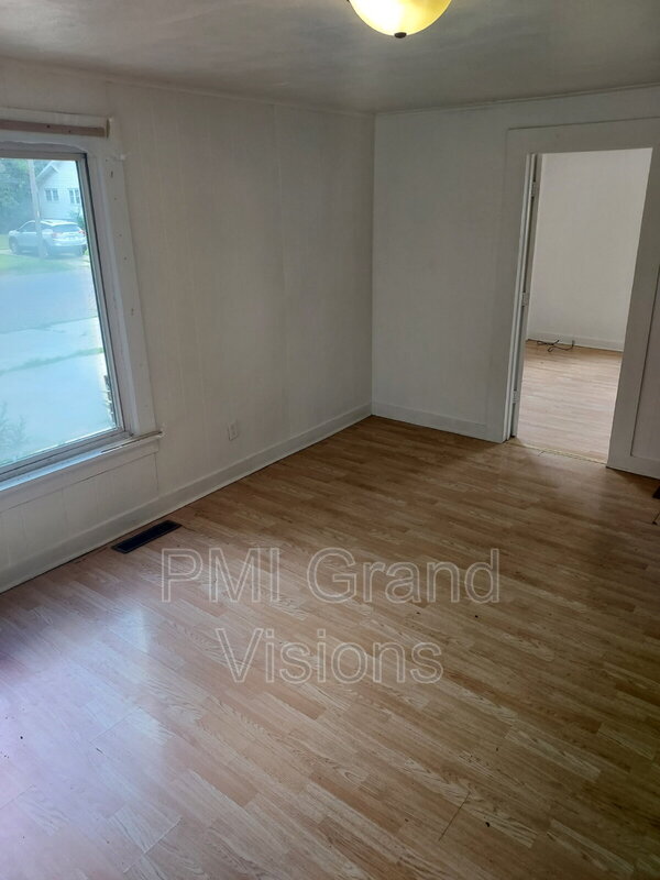 Building Photo - 2035 E William St