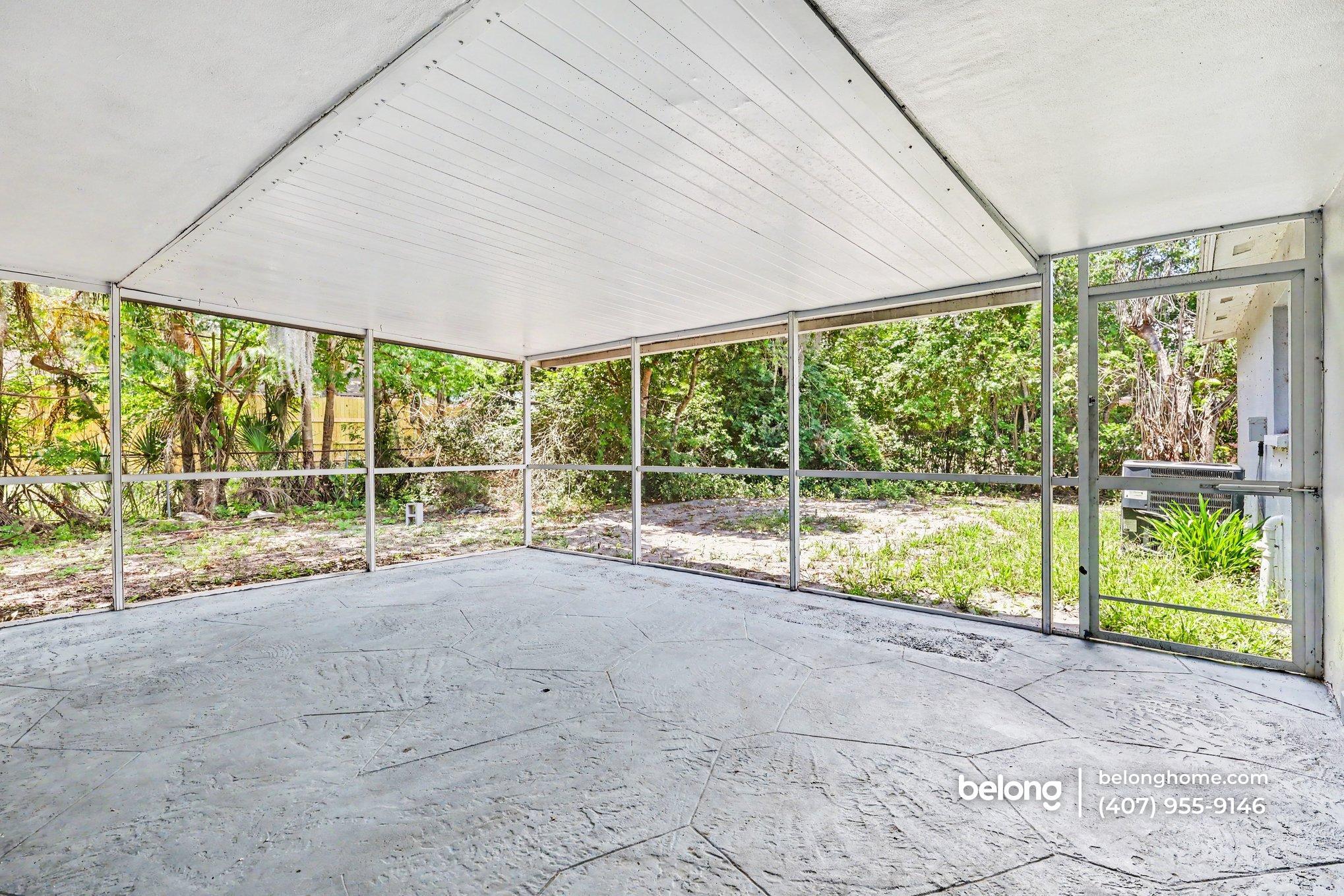 Building Photo - 1147 Manatee Dr