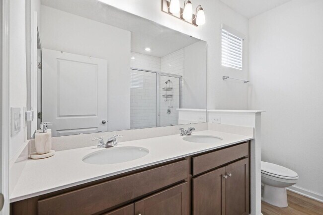 Building Photo - NEW TOWNHOME