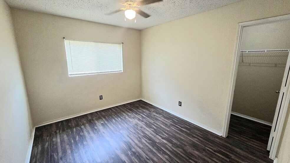Building Photo - 8103 Zephyr Ct