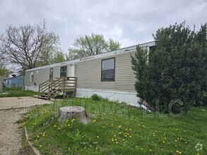 Building Photo - 700 W Ridgeway Ave
