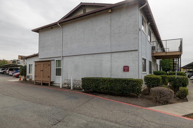 Building Photo - 300 American Canyon Rd