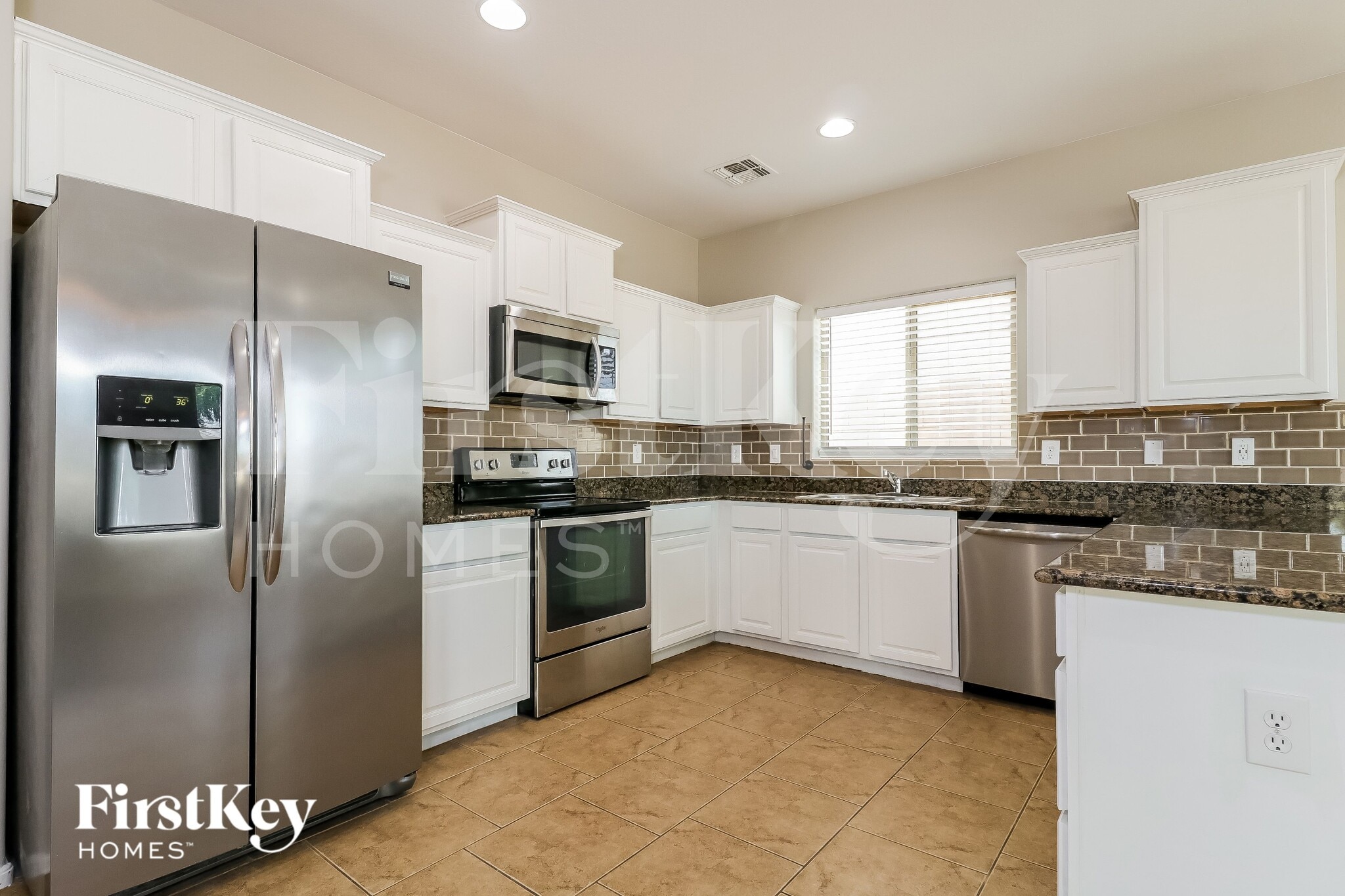 Building Photo - 25288 W Pleasant Ln