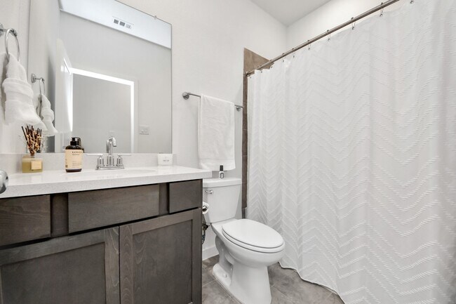 Building Photo - 21811 Tallulah River Dr