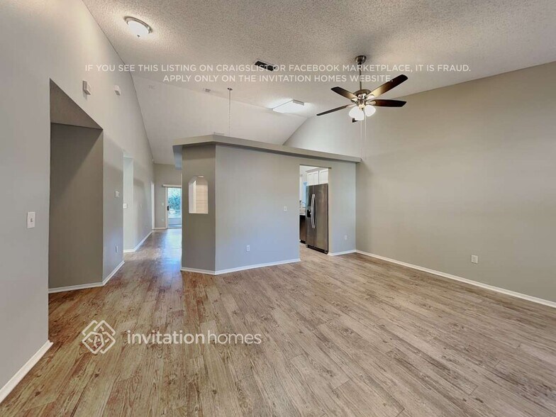 Building Photo - 1006 Henson Ct