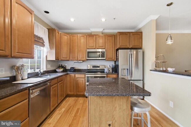 Building Photo - 1514 Long Dr Ct