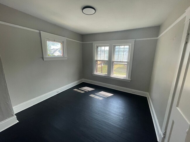 Building Photo - SECTION 8 AND EDEN ACCEPTED!! Stunning 4-Bedroom Home Available Now!