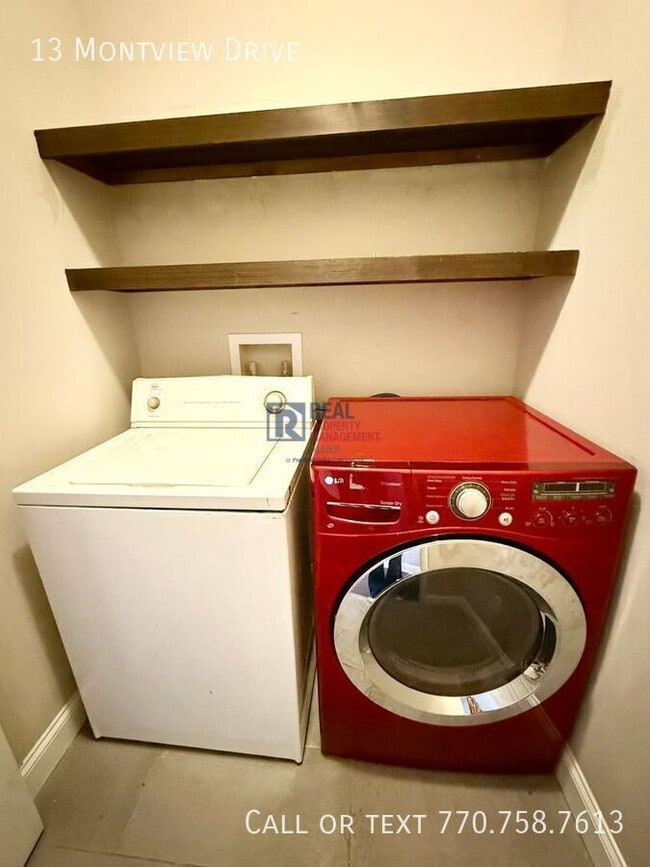 Building Photo - 13 Montview Cir SE