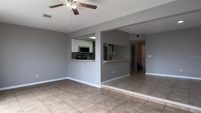 Building Photo - 211 Caribbean Dr