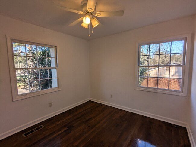 Building Photo - 4446 Falcon Ct