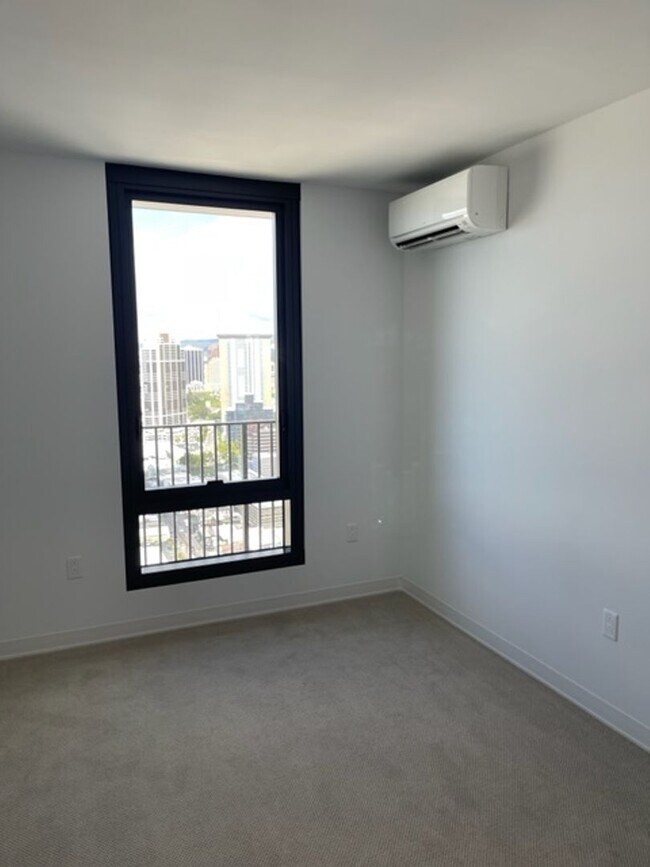 Building Photo - Aalii High Floor 1 bedrrom, 1 bath, 1 parking