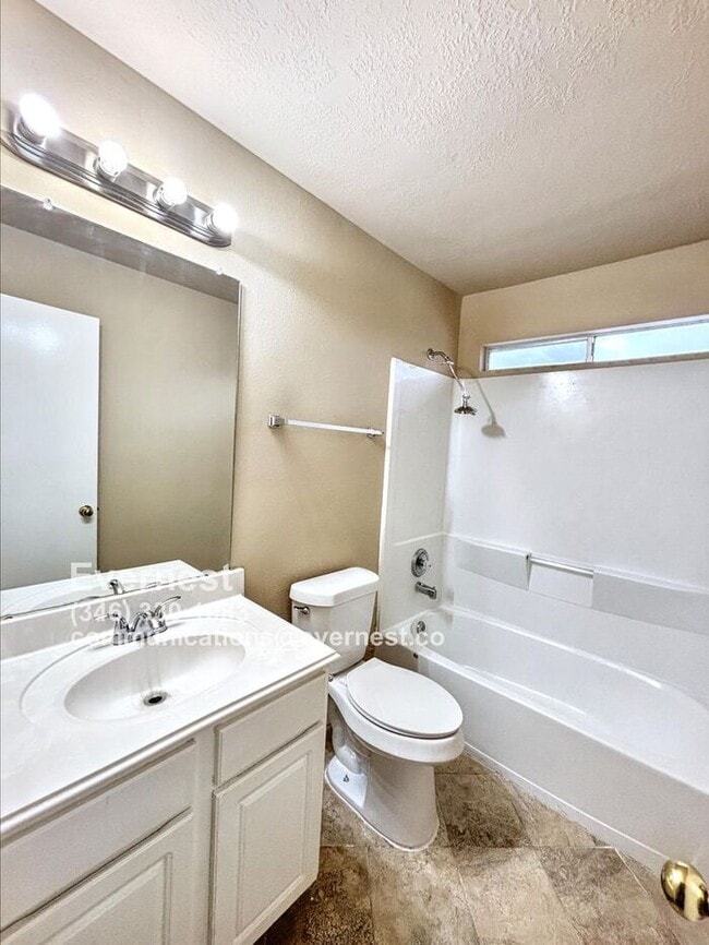 Building Photo - Beautiful 4-Bedroom Corner Lot Home in a P...