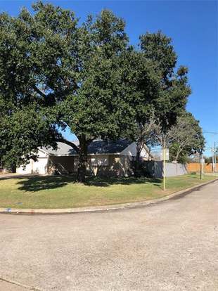 Building Photo - 19402 Leafwood Ln