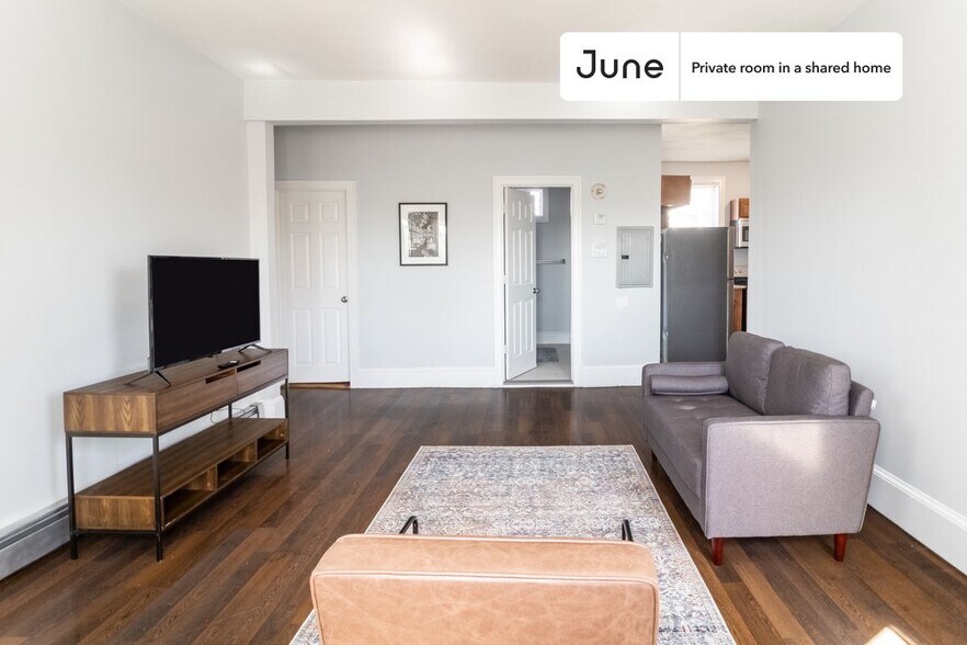 Building Photo - Room in Shared 4 bed/1.5 bath home in Dorchester - Fields Corner West