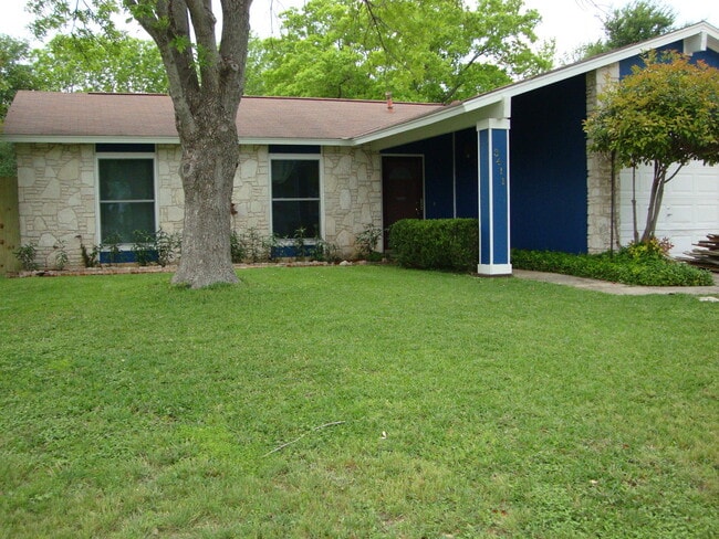 Building Photo - Pipers Meadow