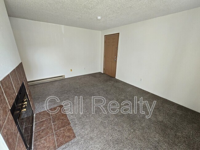 Building Photo - 8516 N Mayfair St