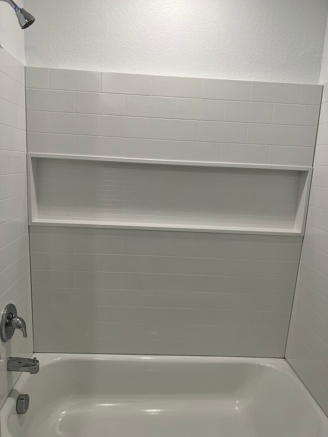 Building Photo - 2649 Kingsman Dr