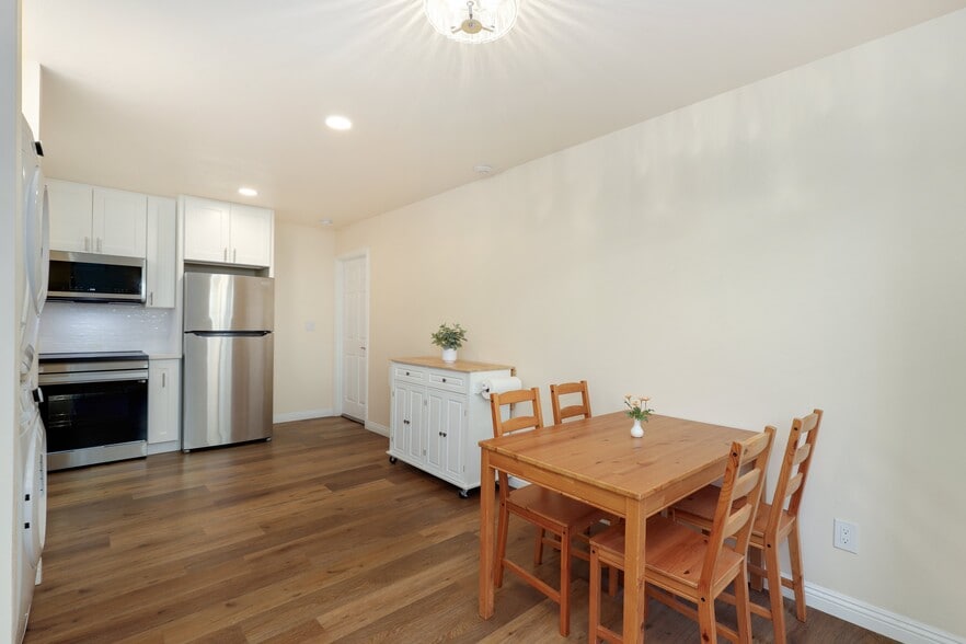 Building Photo - 3722 Ben St