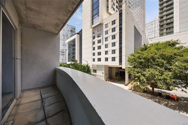 Building Photo - 44 Peachtree Pl NW