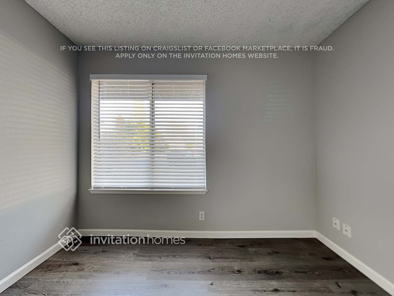 Building Photo - 2655 Elmhurst Cir