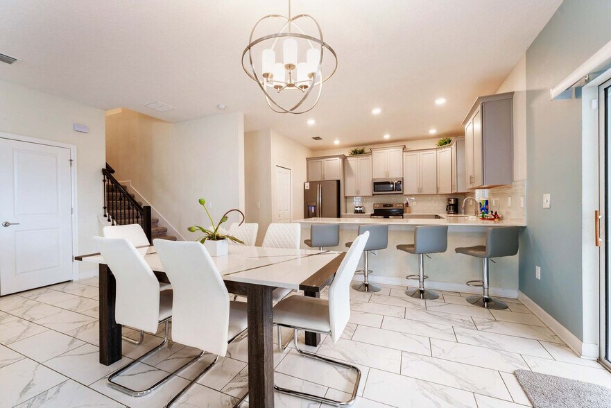 Building Photo - 1520 Maidstone Ct