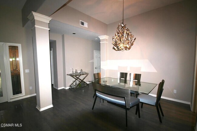Building Photo - 2826 Irongate Pl