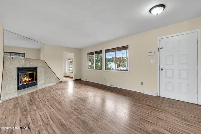 Building Photo - 1841 2nd Ave