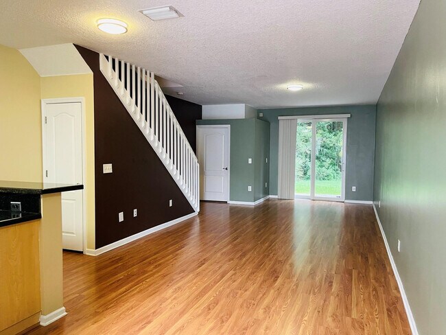 Building Photo - 4854 NW 58th Manor