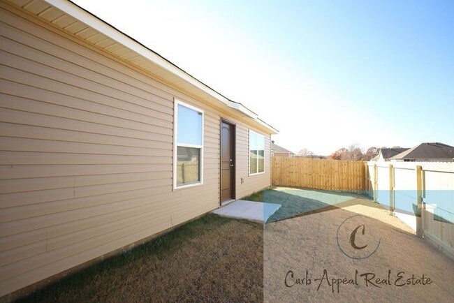 Building Photo - Move in special $900!! New construction in Jonesboro - beautiful 3bed / 2 bath home - Nettleton!!