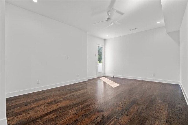 Building Photo - 19 Spruell Springs Rd