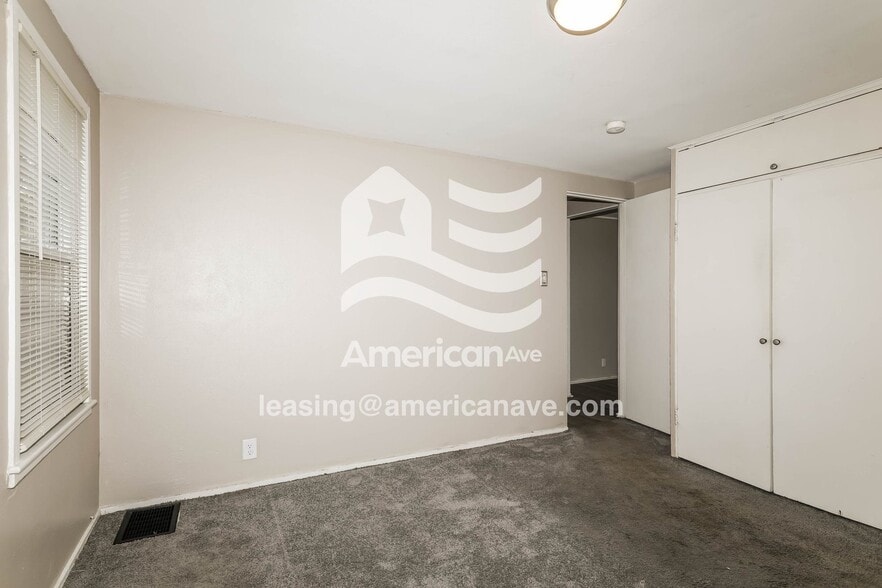 Building Photo - 1202 McKinley Ave