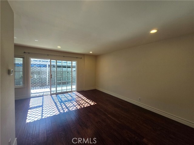 Building Photo - 4756 Larwin Ave