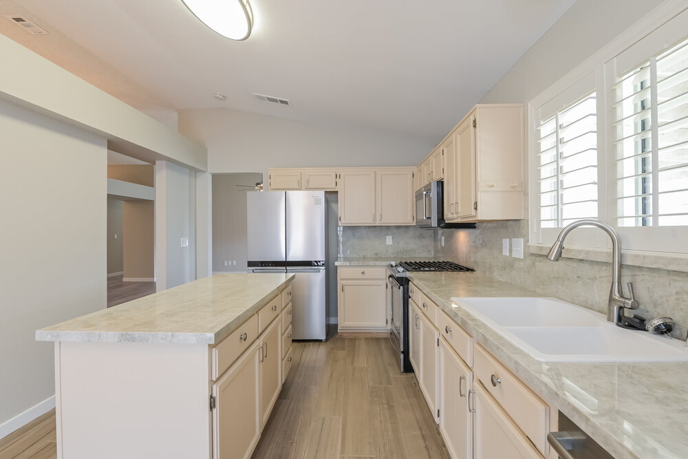 Building Photo - 360 Dooley Dr
