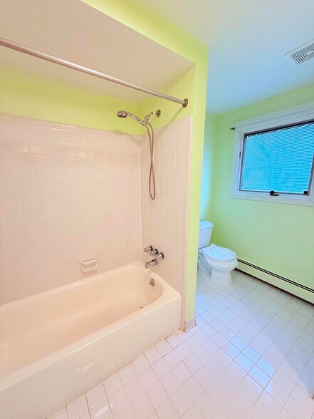 Building Photo - 42021 Banbury Ct